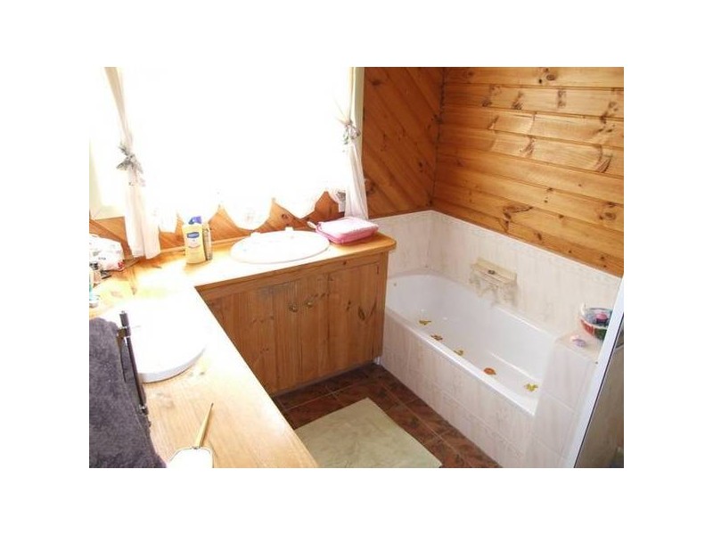 2 Rifle Range Road, Smithton TAS 7330