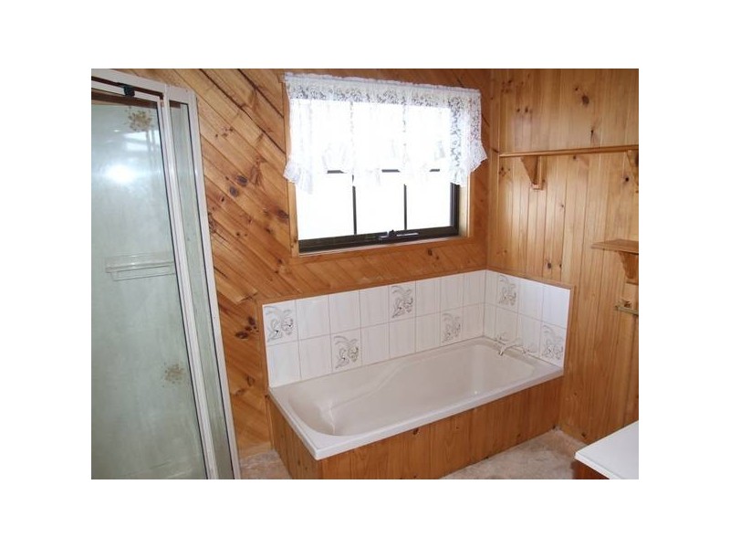 16 Honey Richea Road, Hellyer TAS 7321