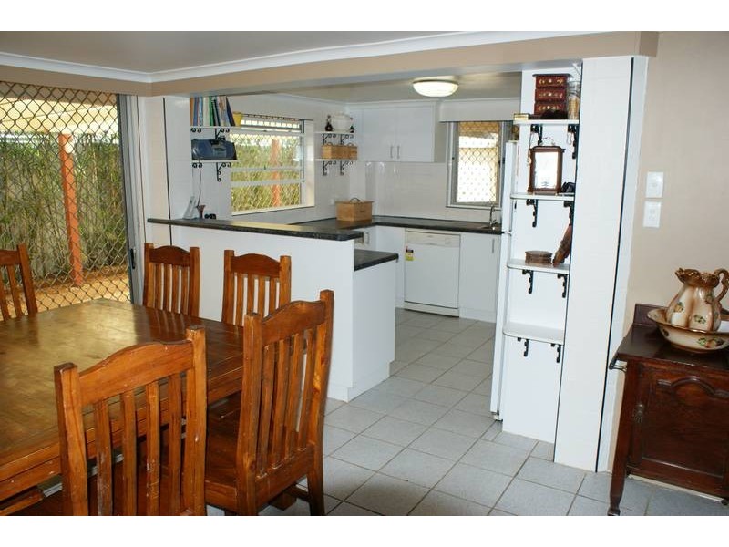 75 Zelma Street, Grasstree Beach QLD 4740