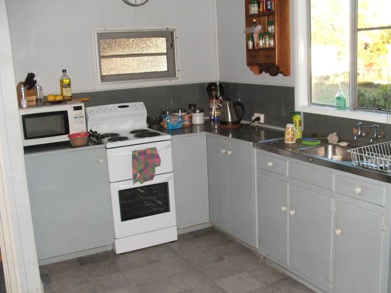 2 Beach Road, Sarina Beach QLD 4737