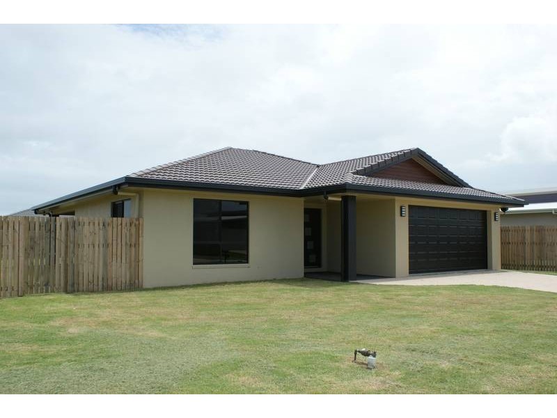 14 Mida Lane, Ooralea QLD 4740