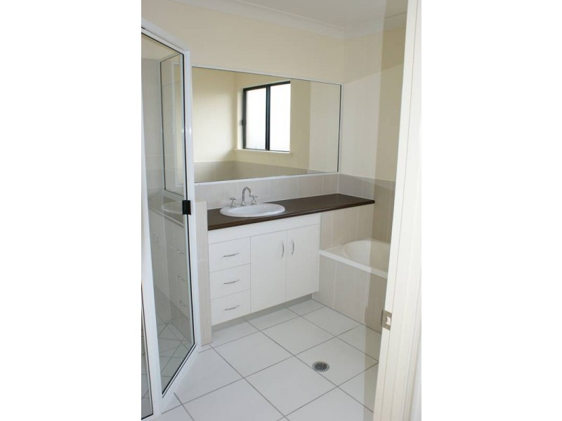 14 Mida Lane, Ooralea QLD 4740