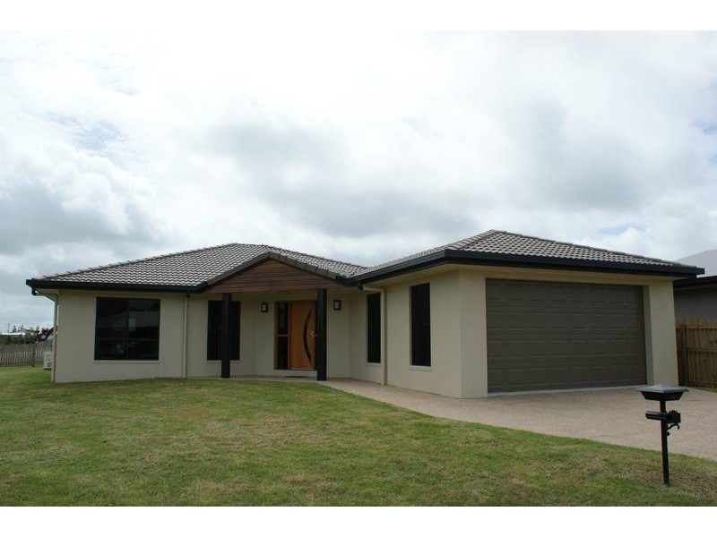 15 Woden Crescent, Ooralea QLD 4740