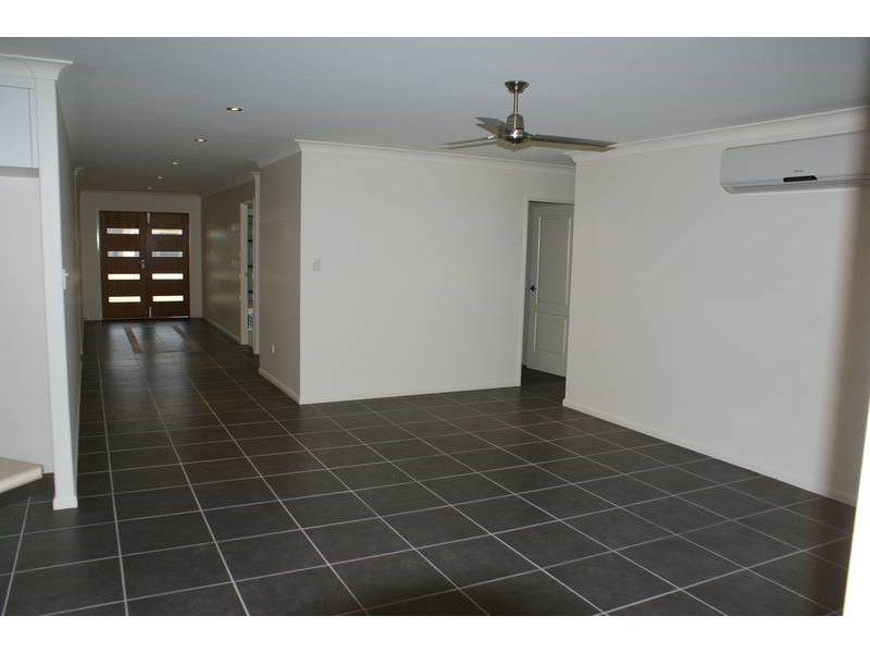 30 Fire Fly Crescent, Paget QLD 4740
