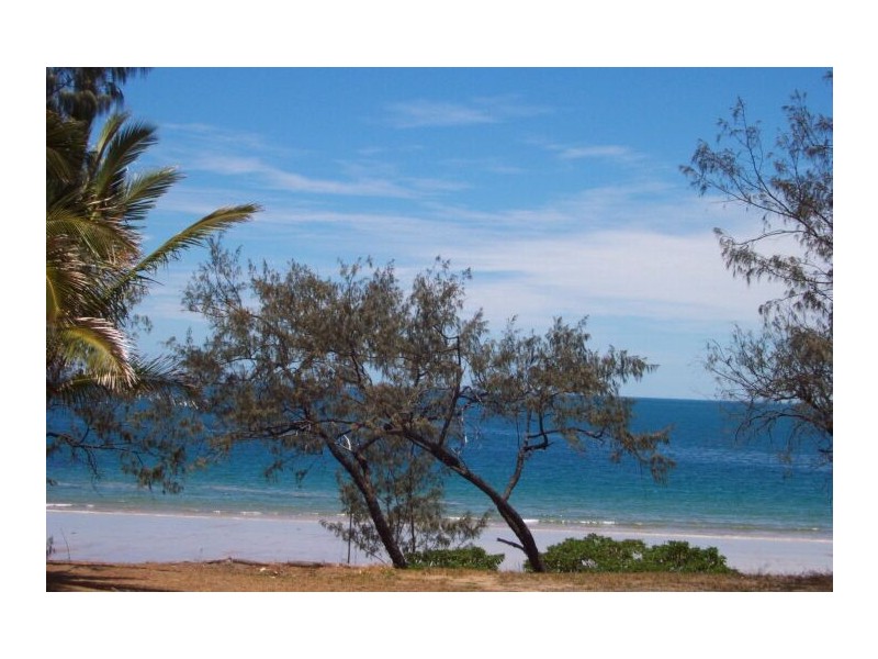 65 Rasmussen Avenue, Salonika Beach QLD 4740