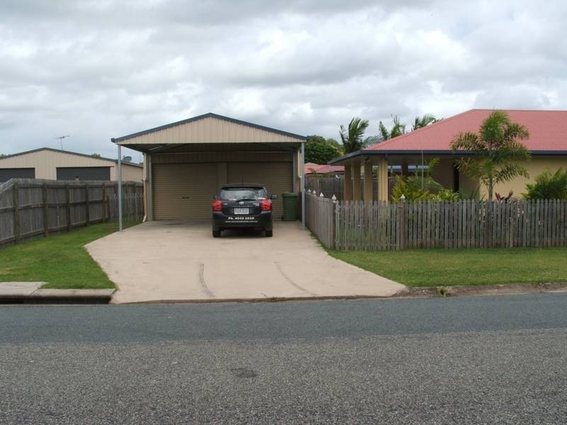 1 Brownsey Court, Sarina QLD 4737