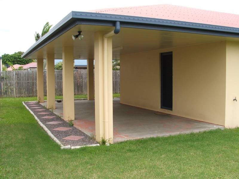 1 Brownsey Court, Sarina QLD 4737