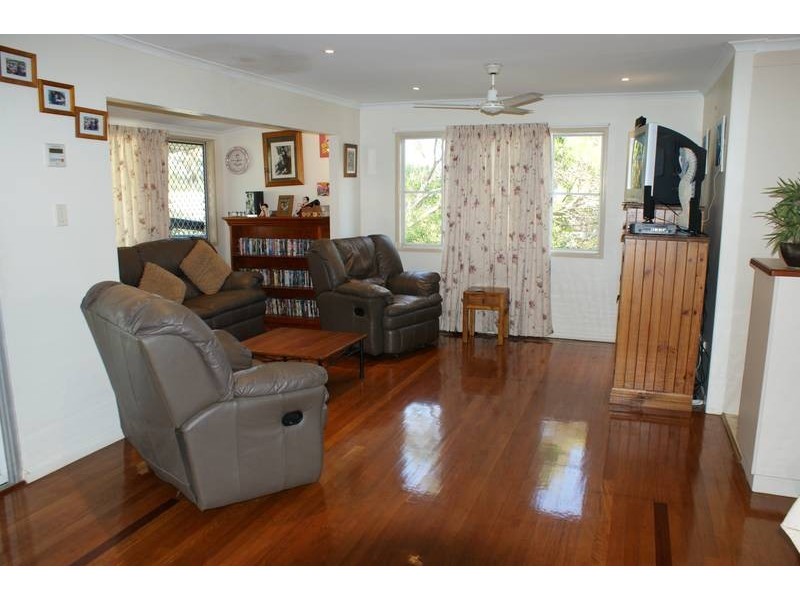 115 Zelma Street, Grasstree Beach QLD 4740