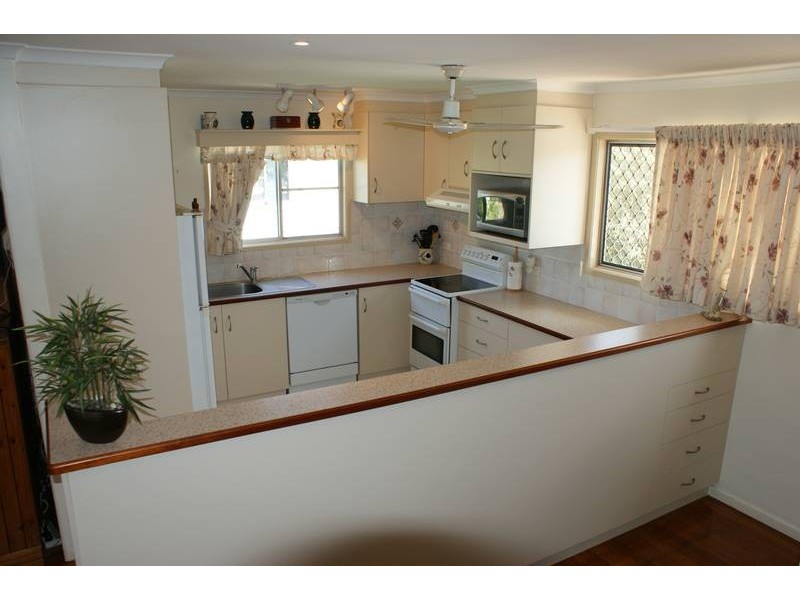 115 Zelma Street, Grasstree Beach QLD 4740