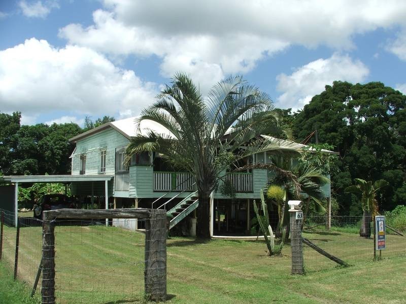 63 Range Road, Sarina QLD 4737