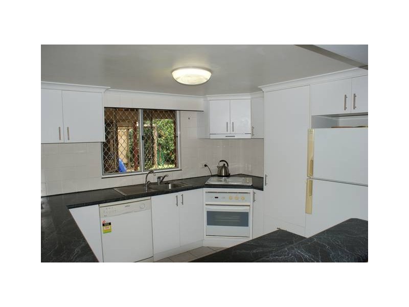 75 Zelma Street, Grasstree Beach QLD 4740