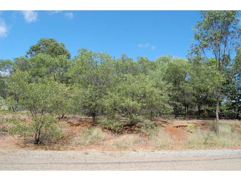 16 Waverley Street, St Lawrence QLD 4707