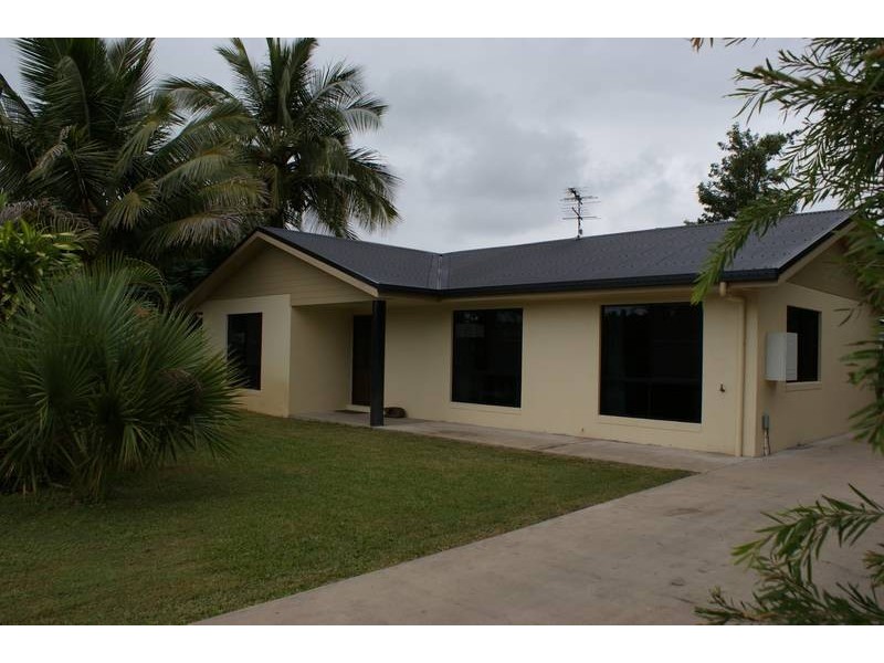 9 Crescent Street, Armstrong Beach QLD 4737