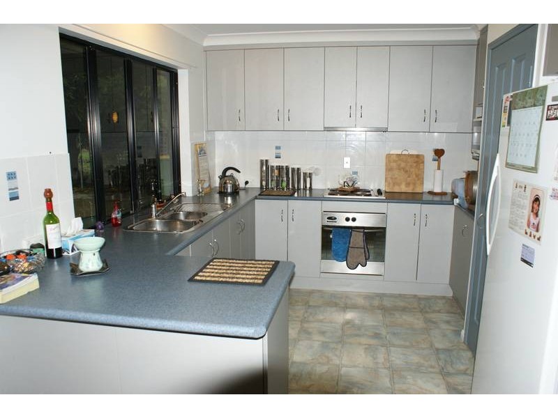 9 Crescent Street, Armstrong Beach QLD 4737