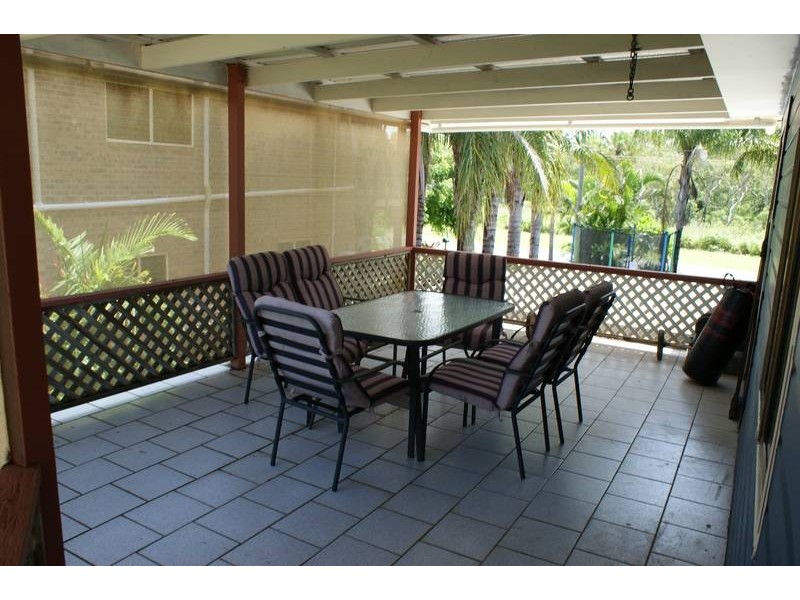 75 Zelma Street, Grasstree Beach QLD 4740