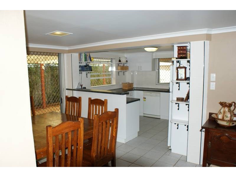 75 Zelma Street, Grasstree Beach QLD 4740