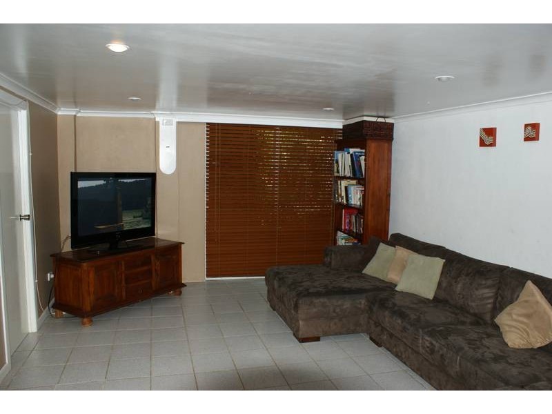 75 Zelma Street, Grasstree Beach QLD 4740