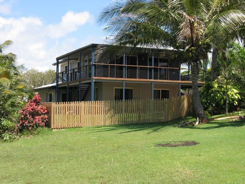18 Silver Street, Grasstree Beach QLD 4740