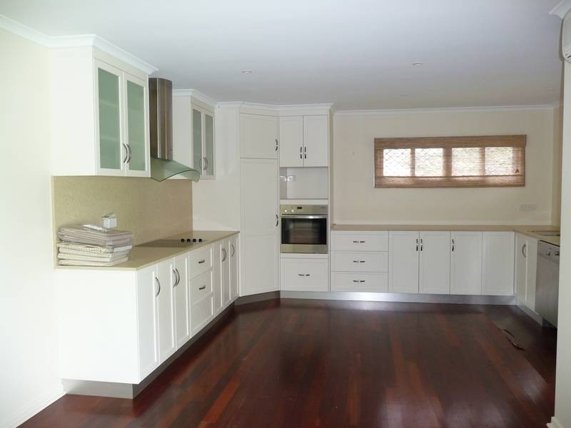 26 Owen Jenkin Drive, Sarina Beach QLD 4737