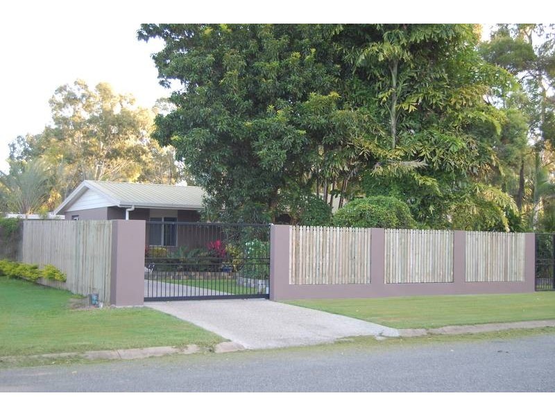13 Crescent Street, Armstrong Beach QLD 4737