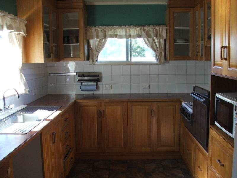 69 Beach Road, Sarina QLD 4737