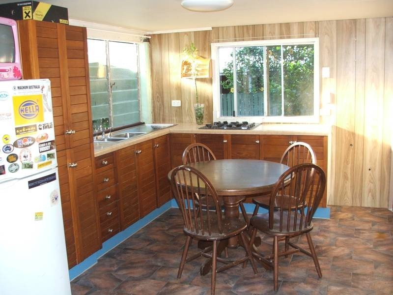 69 Beach Road, Sarina QLD 4737