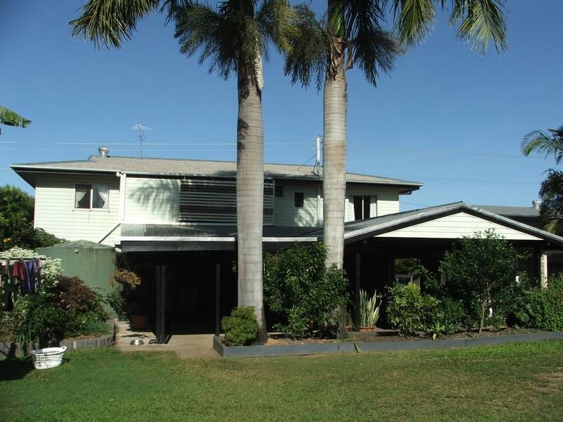 69 Beach Road, Sarina QLD 4737