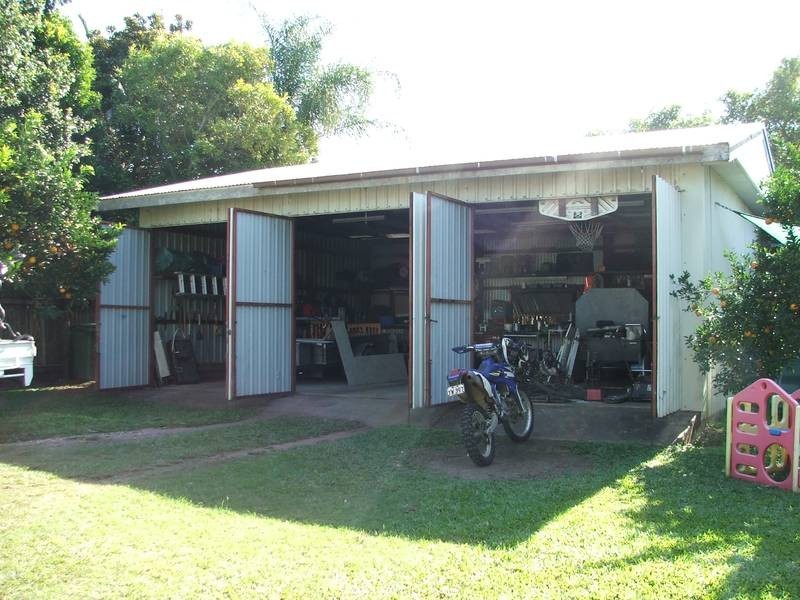 69 Beach Road, Sarina QLD 4737