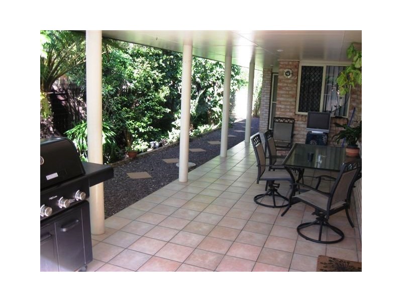 6 Clark Street, Grasstree Beach QLD 4740