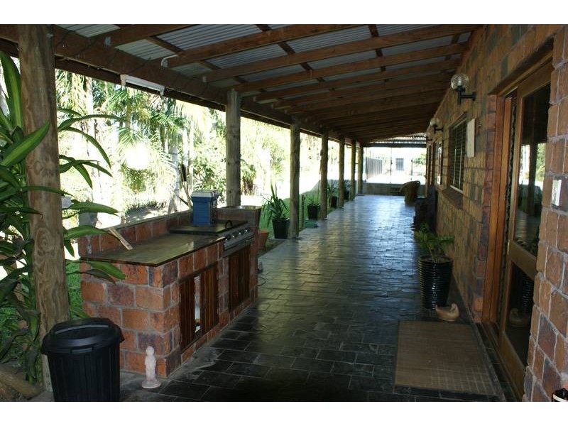 32 Rankin Court, Armstrong Beach QLD 4737