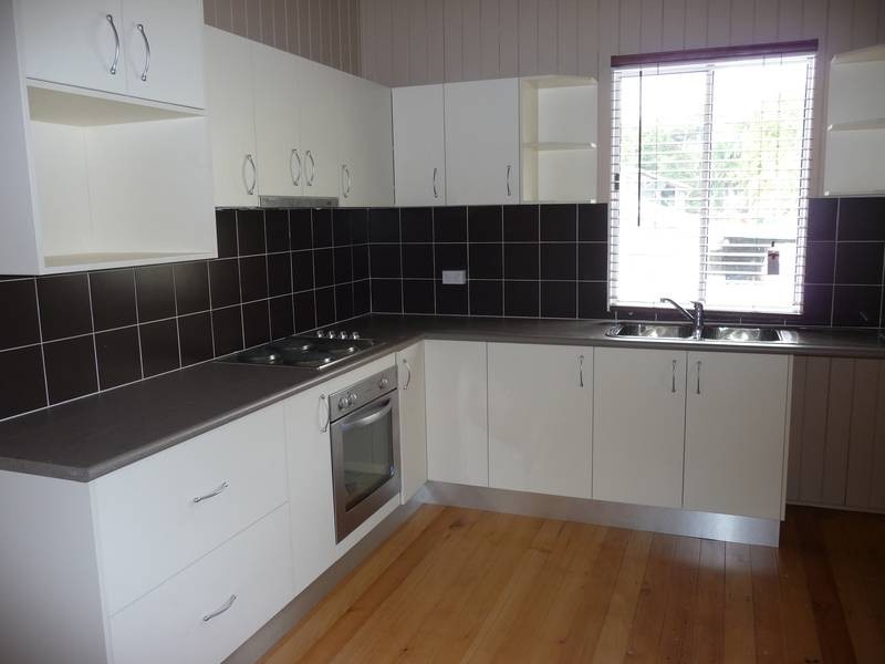 63 Range Road, Sarina QLD 4737