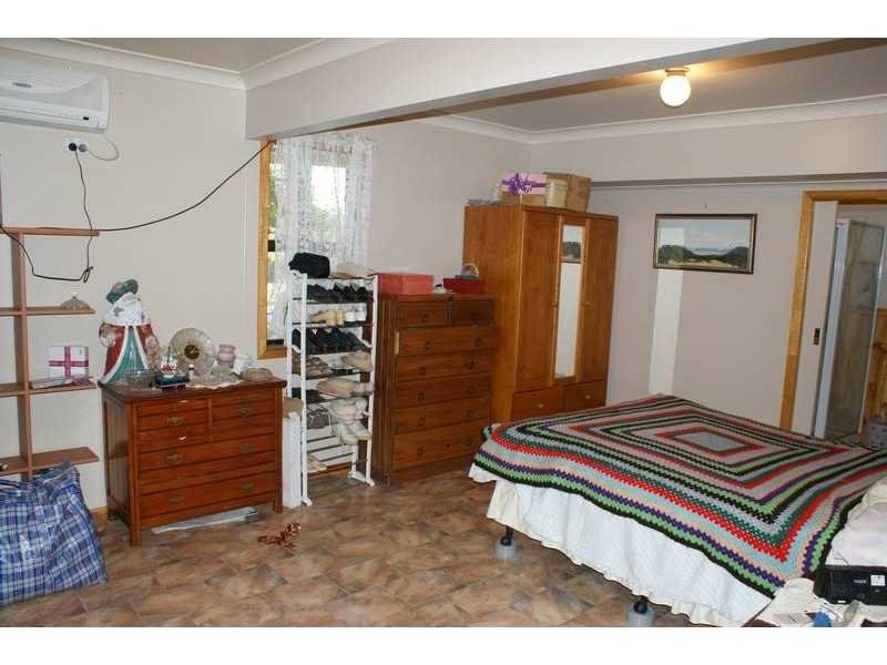 6 Morris Street, Sarina QLD 4737