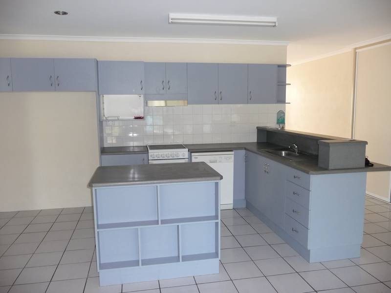 37 Rasmussen Avenue, Salonika Beach QLD 4740