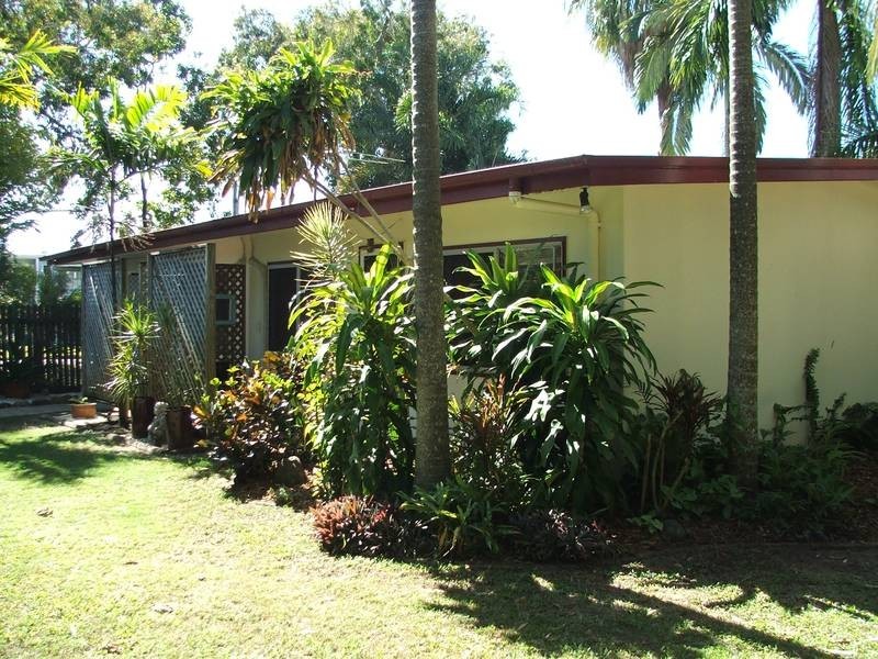 6 Skylark Street, Slade Point QLD 4740