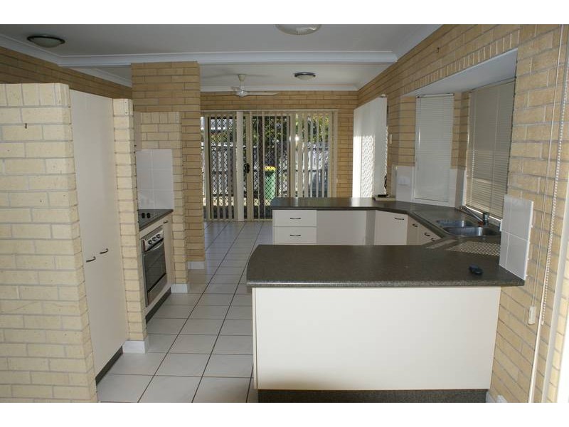 5/43 Owen Jenkins Drive, Sarina Beach QLD 4737