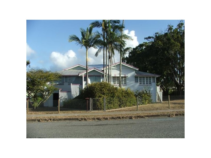 9 Leslie Street, Sarina QLD 4737