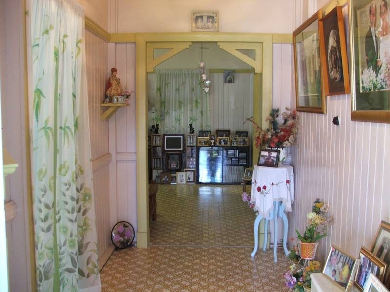 9 Leslie Street, Sarina QLD 4737