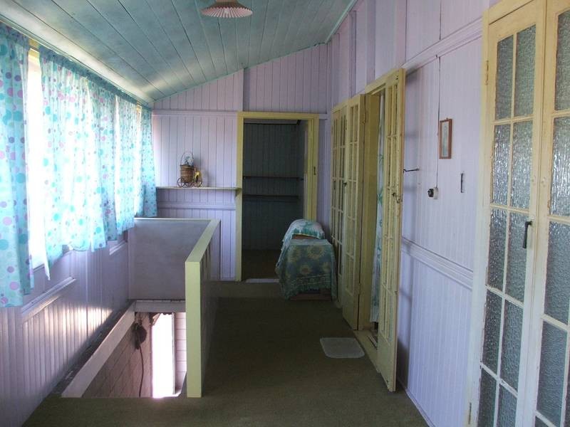 9 Leslie Street, Sarina QLD 4737