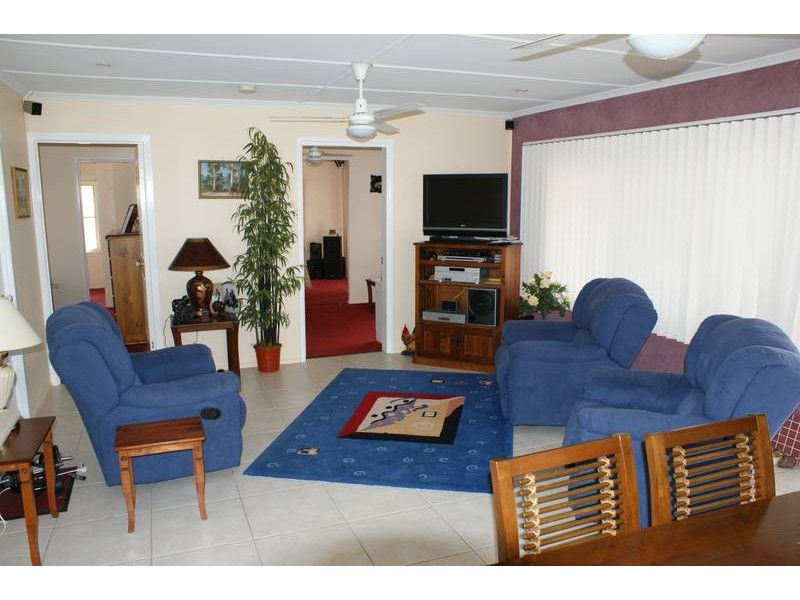 82 The Esplanade, Grasstree Beach QLD 4740