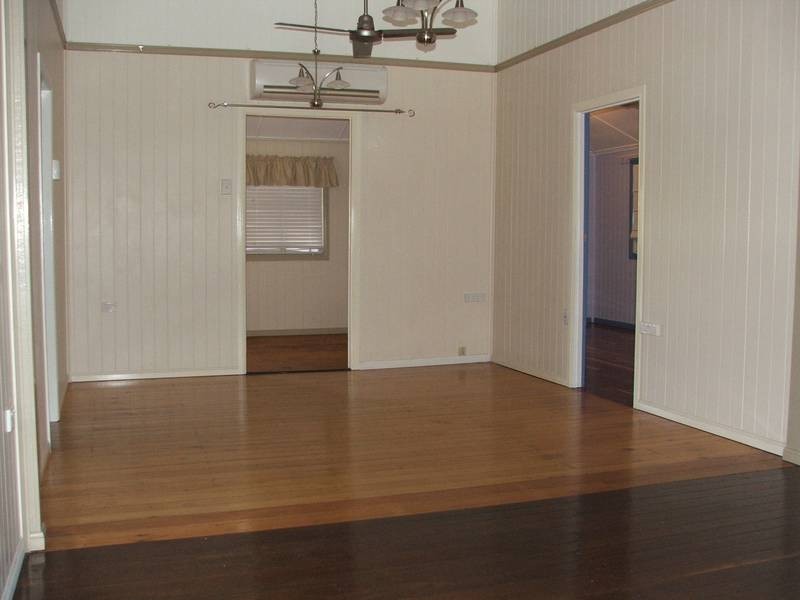 2 Hill Street, Sarina QLD 4737