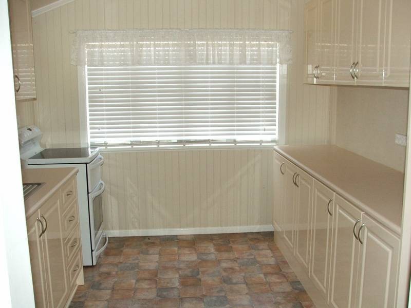 2 Hill Street, Sarina QLD 4737