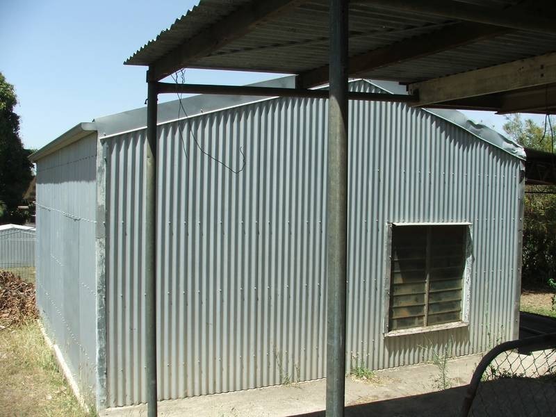 2 Hill Street, Sarina QLD 4737