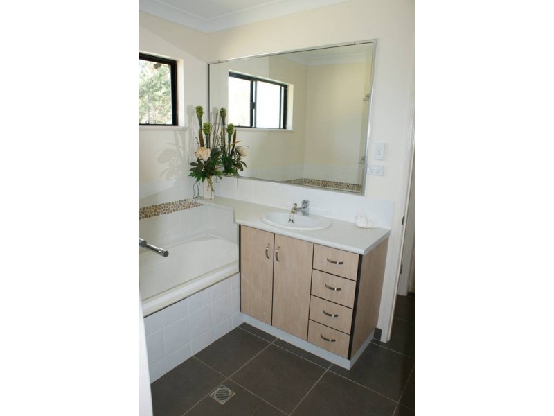 44 Lawries Road, Sarina Range QLD 4737