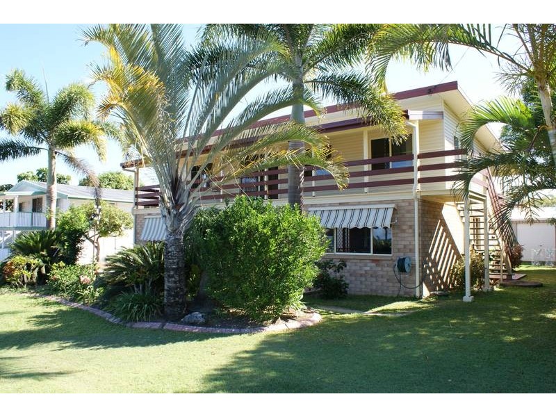98 The Esplanade, Grasstree Beach QLD 4740