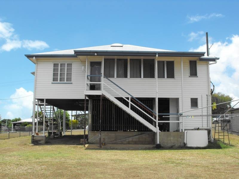 1/23 Place Avenue, Sarina QLD 4737