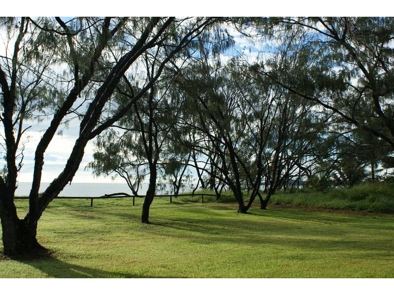30 Owen Jenkins Drive, Sarina Beach QLD 4737