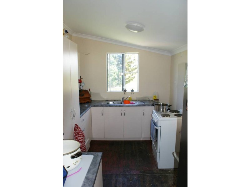 42 Webb Road, Sarina QLD 4737