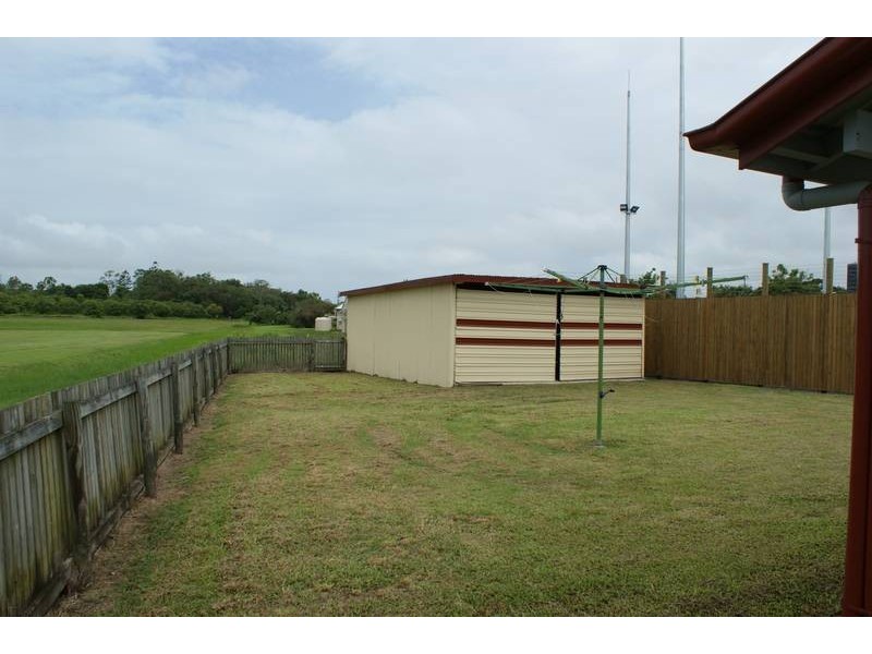 10 Hoey Street, Sarina QLD 4737