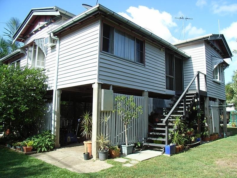 13 Deguara Avenue, Armstrong Beach QLD 4737