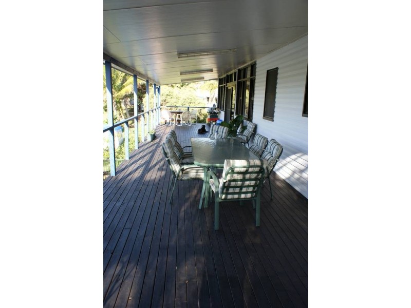 6 Morris Street, Campwin Beach QLD 4737
